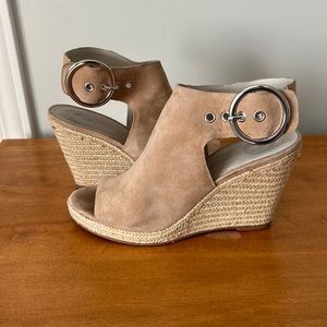 Browns/ The WishboneCollection suede wedges